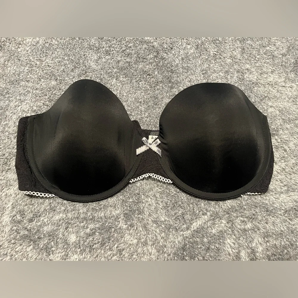 Wacoal b. tempet’d Modern Method Strapless Black Bra 36C